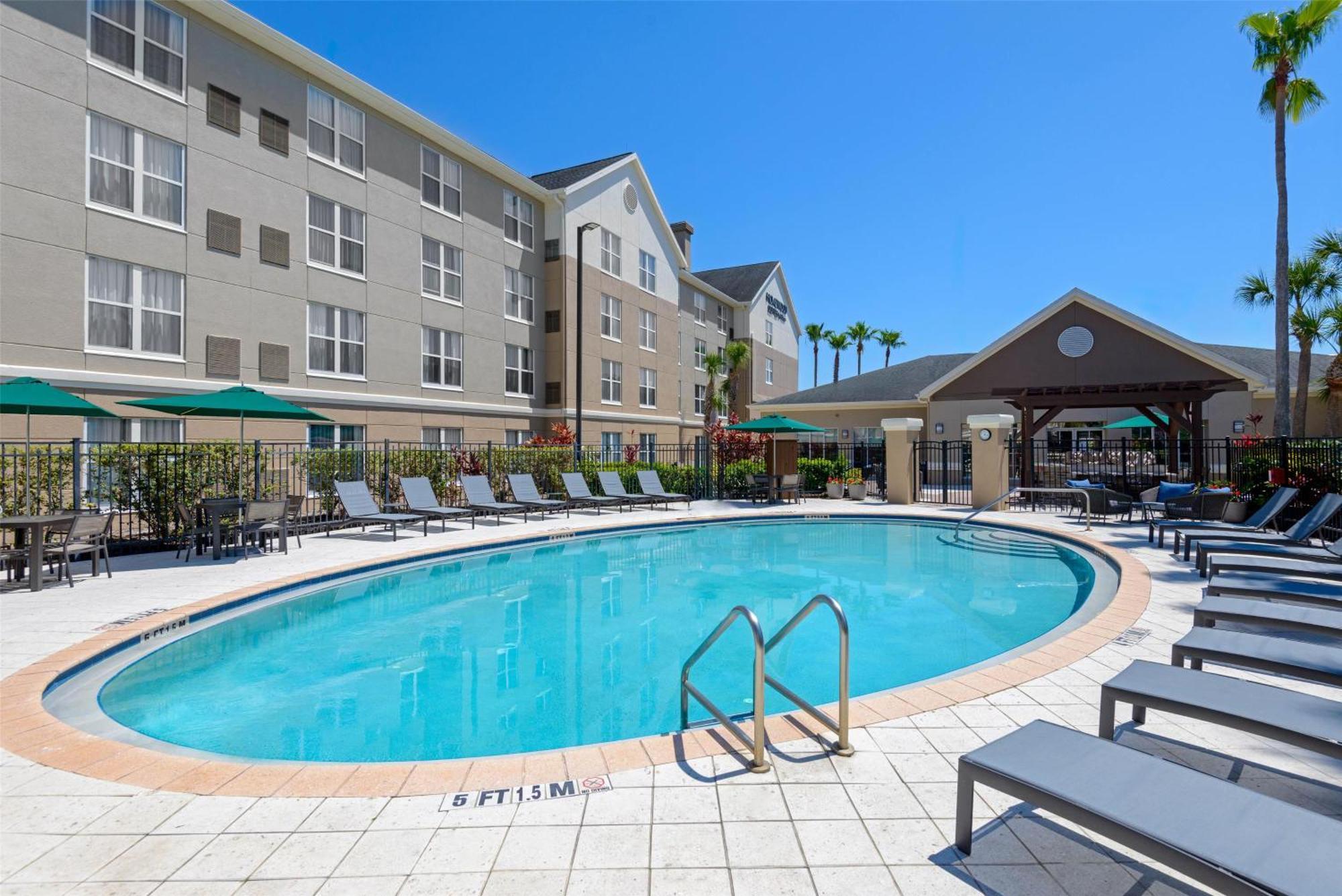 Homewood Suites By Hilton Orlando-Ucf Area Alafaya Exterior foto