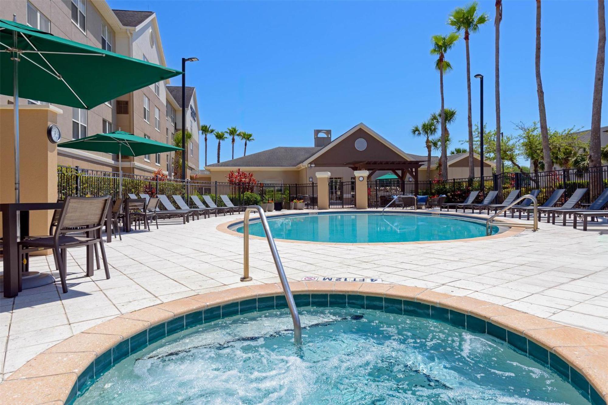 Homewood Suites By Hilton Orlando-Ucf Area Alafaya Exterior foto