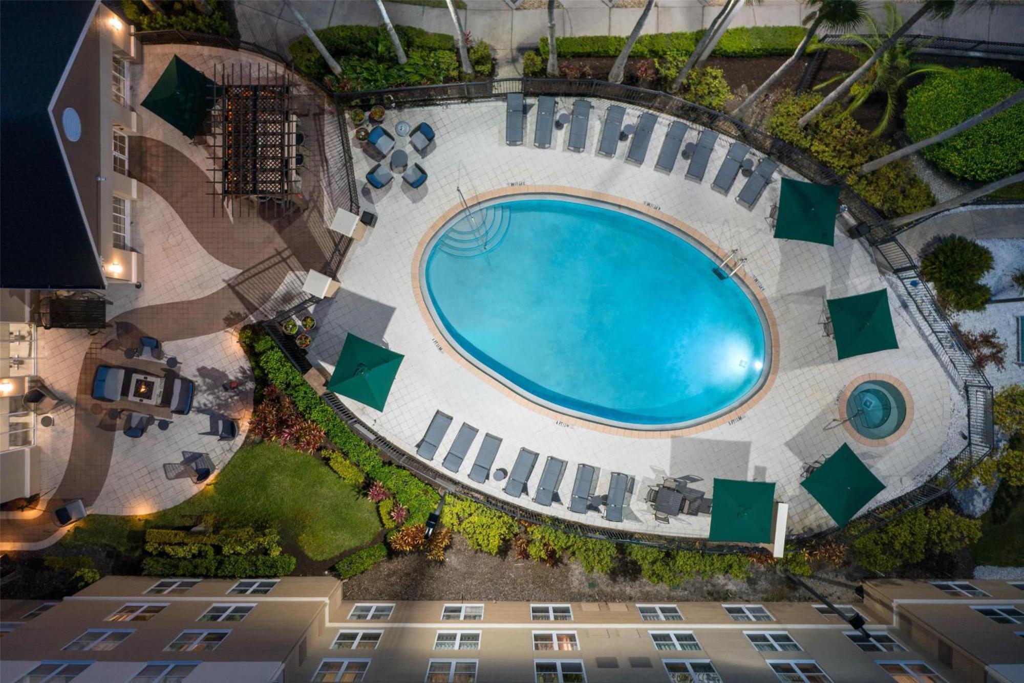 Homewood Suites By Hilton Orlando-Ucf Area Alafaya Exterior foto